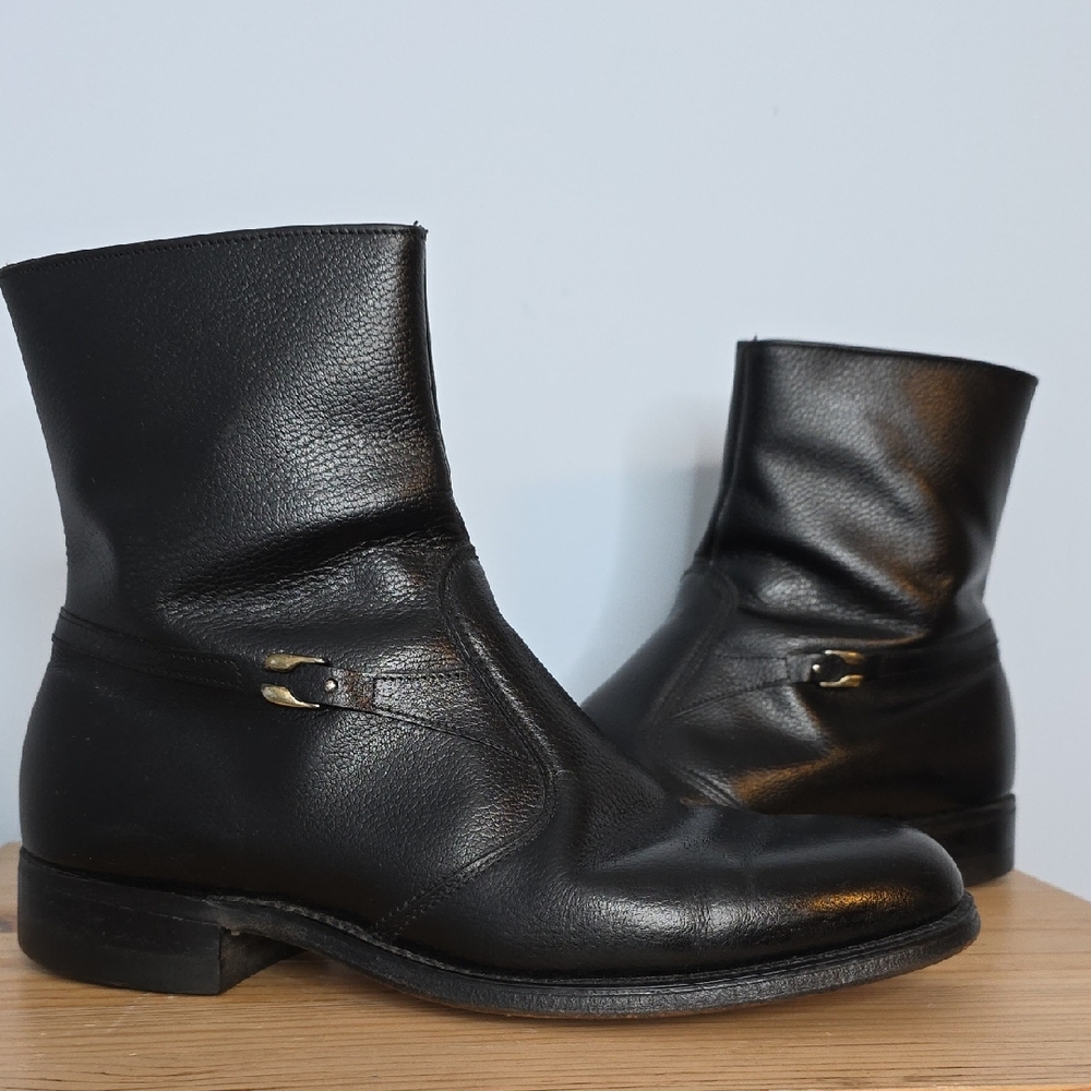Vulcan Elegant Black Leather Men's Boots